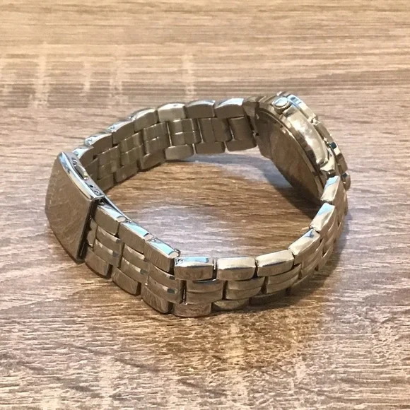 GUESS Women's Silver Tone Watch With Clear Crystals Around The Bezel - Picture 5 of 7